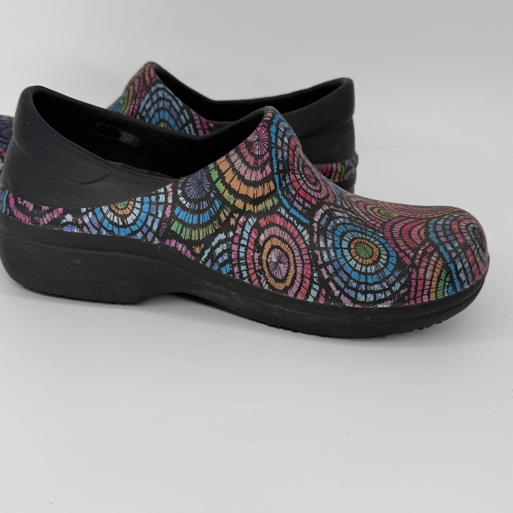 Crocs Neria Pro II Clog Womens 8 Black Multi Color Graphic Slip Resistant Work - Picture 3 of 7